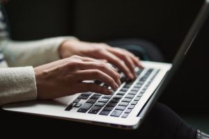 海外FXで証明書類が必要な理由
